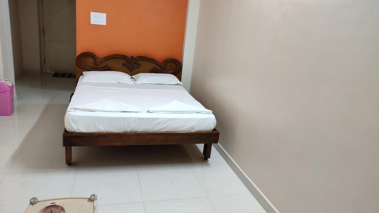 Sibi Lodge Coimbatore Exterior photo